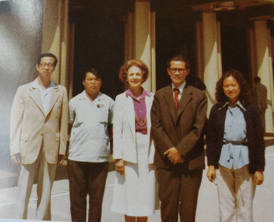 1981年郝本性在美国洛杉郡博物馆展出“伟大的中国青铜时代展”.png